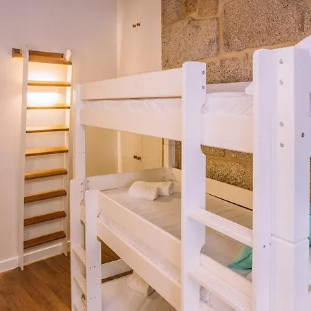 Belleza Y En El Corazon De By Apartman Vigo